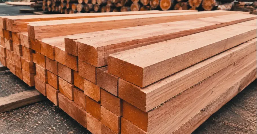 Okoume lumber and Okoume sawn timber compared by processing, dimensions, appearance, applications, and common uses.